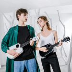 PopuMusic Populele 2 碳纖維智能烏克麗麗 (黑色) - 56顆LED燈，APP學習