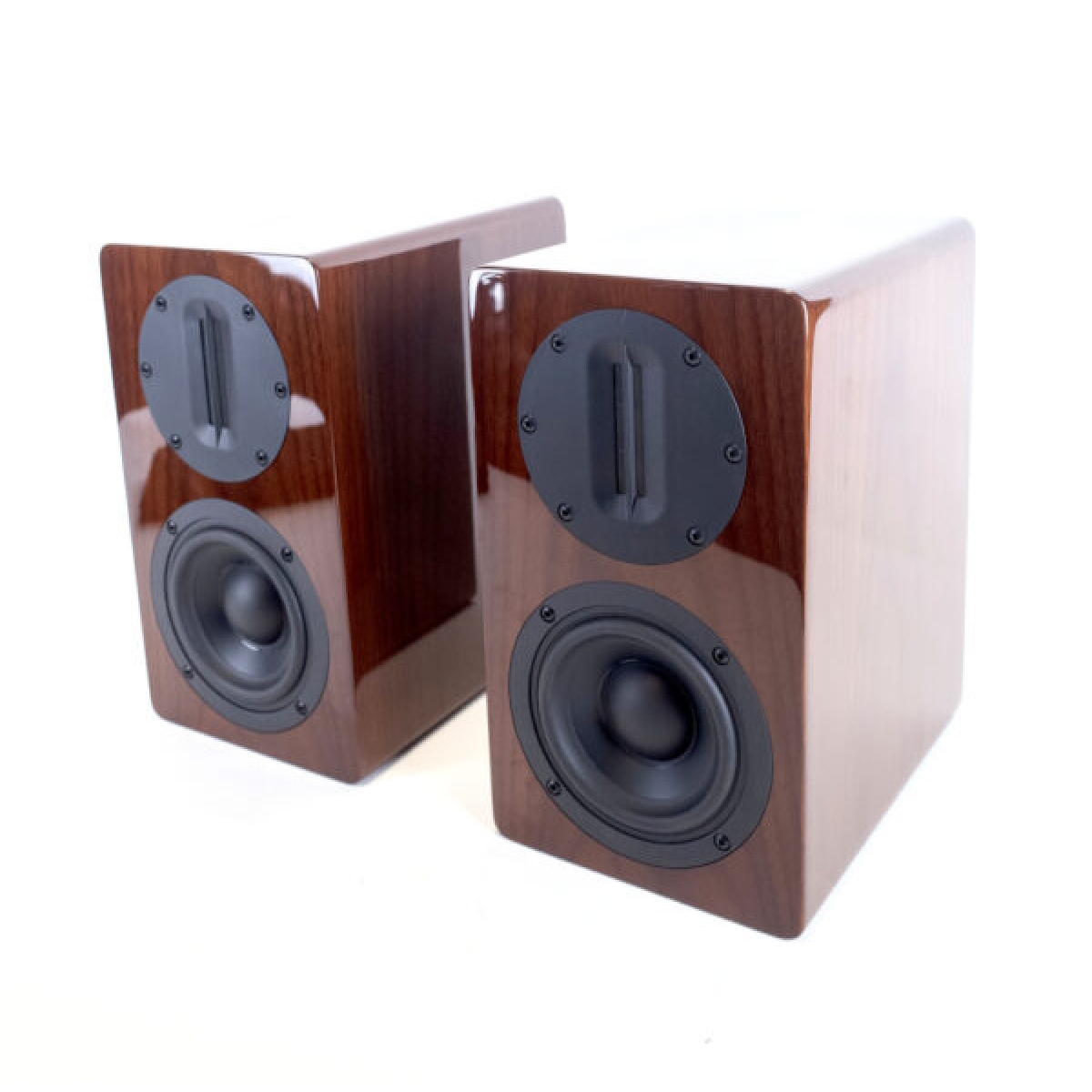 Blue Aura AT-700-WA 2路書架式音箱 (胡桃木色) (一對) 🔊