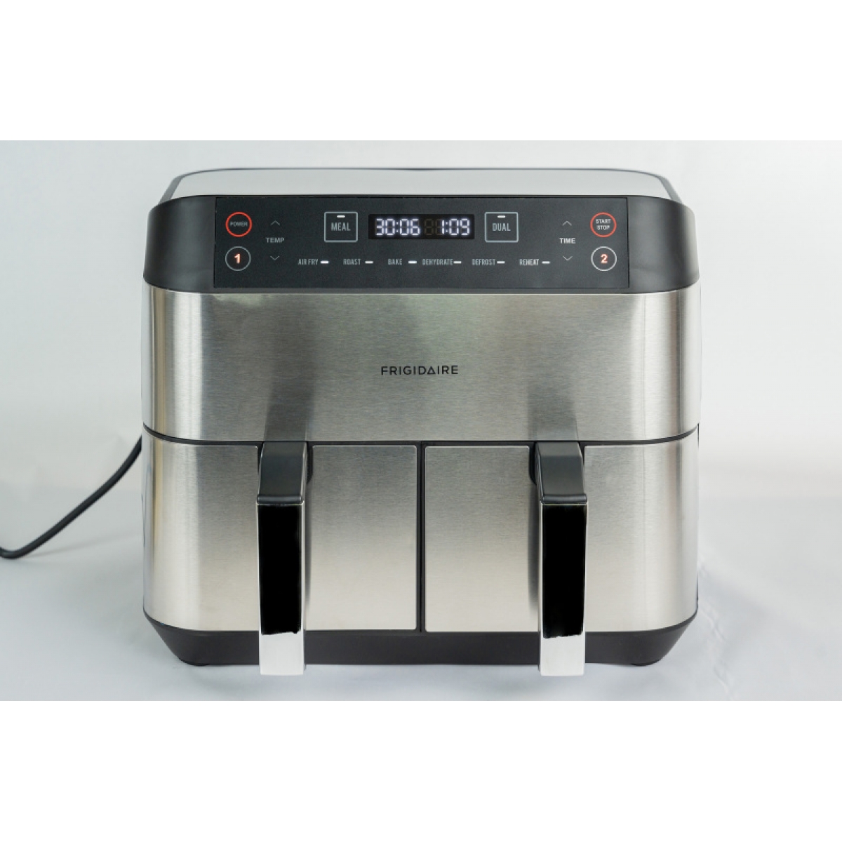 Frigidaire 北極 FD2480 8公升雙籃空氣炸鍋：獨立雙籃、同步完成、6合1烹飪