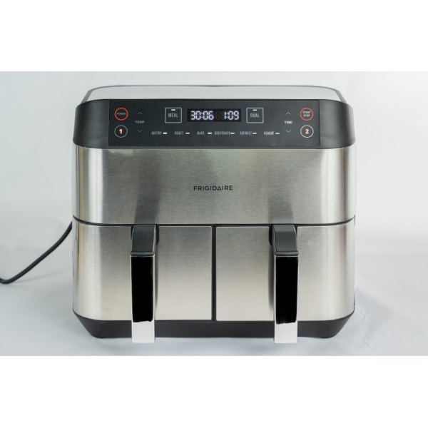 Frigidaire 北極 FD2480 8公升雙籃空氣炸鍋：獨立雙籃、同步完成、6合1烹飪