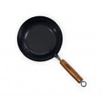 Summit 新潟燕三条製 20cm 槌目北京鍋 (4582257000027): 超輕量、不沾鍋、適用電磁爐