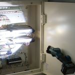 Makita ML105 12V 充電式LED手電筒 (USB開關/自動關閉)