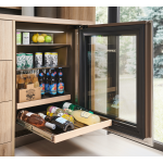 Sub-Zero ICBDEU2450BG 166公升 檯下式雪櫃：專利飲料架，奈米塗層層架