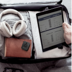 Momax UA27UKD 1-World² 35W 五接口旅行充電插座 (黑色) - GaN技術